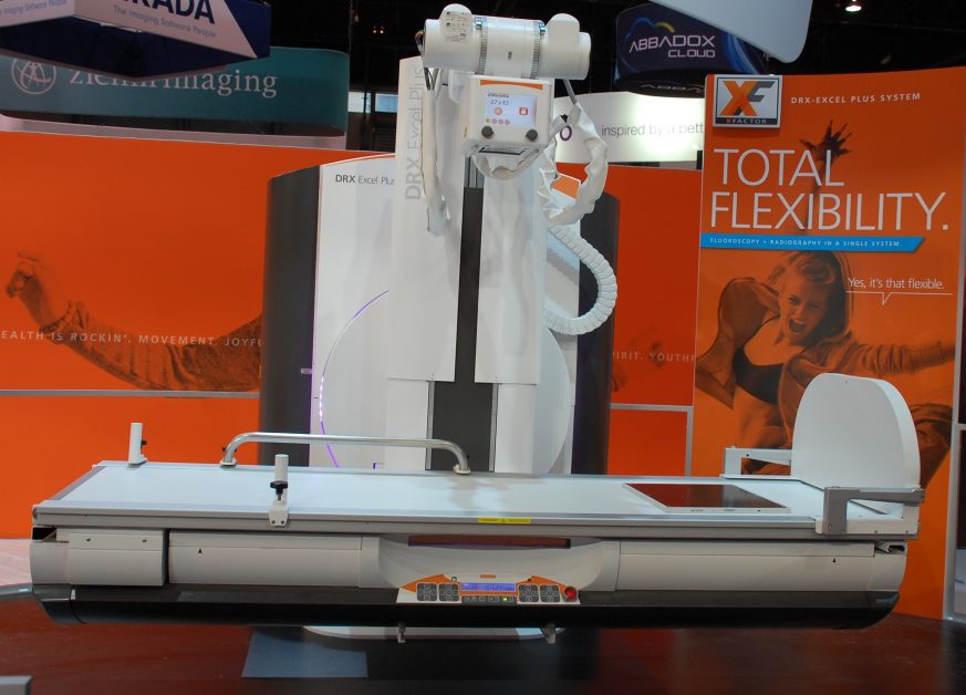 Image of DRX-Excel Plus machine at Carestream booth