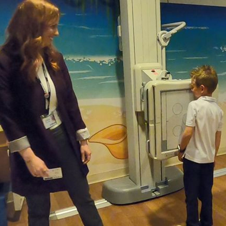 Carestream | Alison Roulston, Account executive